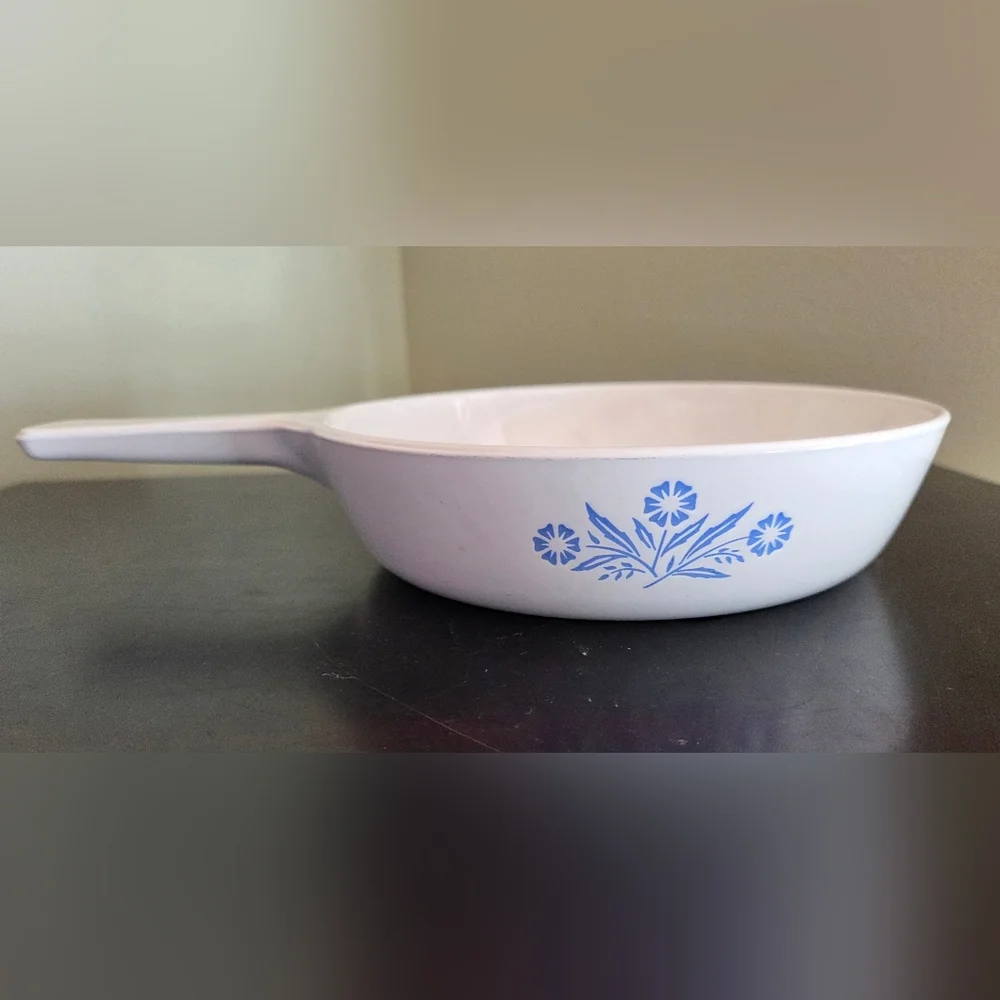 Vintage Corningware P-83-B Blue Cornflower Skillet 6.5